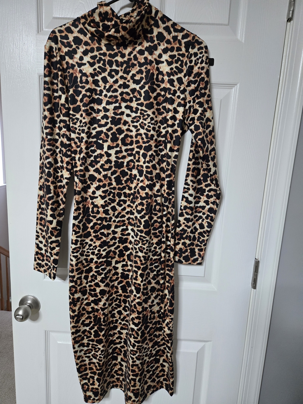 Leopard Print Long Sleeve Turtleneck Midi Dress - Tan & Black